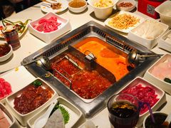 -海底捞火锅鲜切牛肉主题店(长寿路店)