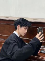-一家只做男发烫染的店