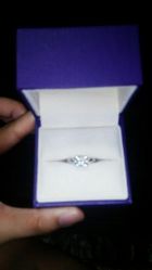 -威德钻石-克拉钻大本营(南京东路店)