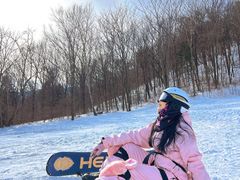 -亚布力新体委滑雪场