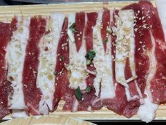 浇汁肥牛-马路牙子烧烤音乐酒馆(望京店)