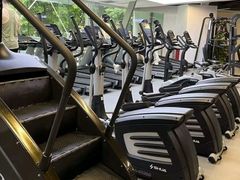-超鹿运动(达信大厦店)
