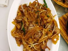 干炒牛河-稻香酒家·33年老字号·港式粤菜(富邦中心店)