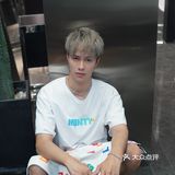 探店TONI&GUY｜时尚潮流的银灰色狼尾