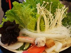 -呷哺呷哺(普陀乐购真北店)