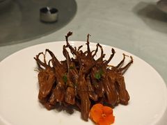 -贝勒爷·酥不腻烤鸭