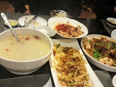 -壹号院音乐餐厅•烤全羊•新疆菜(浐灞店)