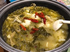 -渝是乎川渝小炒(新世界百货望京店)