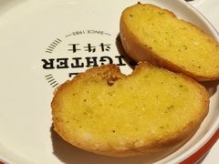 蒜香面包-斗牛士牛排(南京东路店)