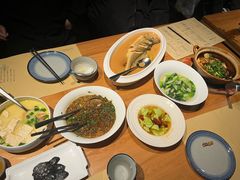 -荣小馆(杭州大厦店)