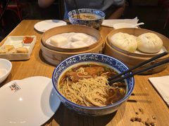 -新梅华·茶点餐厅(欧尚店)