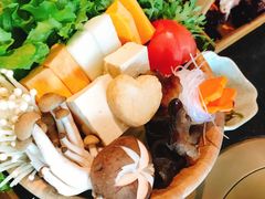 -湊湊火锅·茶憩(新中关购物中心店)