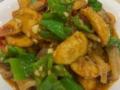 蛋白烧牛筋-江城燕子大排档(江汉路步行街店)