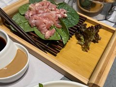 -红鼎豆捞·非遗鲍皇汤火锅(宝丰路店)