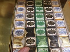 -VENCHI 闻绮(北京国贸商城店)