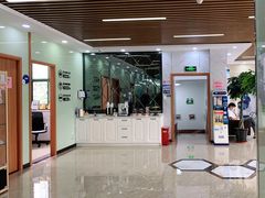 -茂菊口腔连锁(浦东南路店)