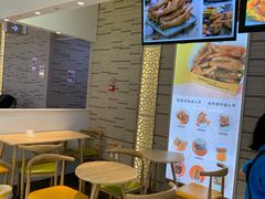 用餐区-卤人甲(中大银泰店)