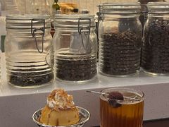 -Café Monson