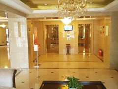 -金光大道养生馆(东方路旗舰店)