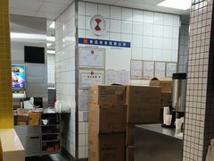 -麦当劳(深圳北站B2检票口楼上)