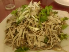 -溢心园香河肉饼总店