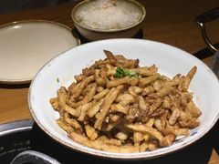 咸蛋黄茄子-吃饭皇帝大土家民族菜(正大广场店)