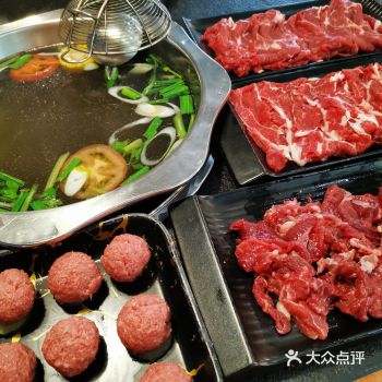 发现了宝藏牛肉火锅店！肉很新鲜， 雪花牛肉最好吃