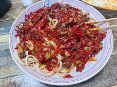 -歹歹的加个面过油肉拌面