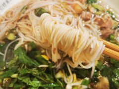 -啊墨江牛烂烀米线