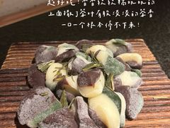 -三出山火锅(南京万象天地店)