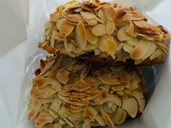 扁桃仁巧克力羊角-BAKER&SPICE(祥云小镇店)
