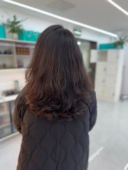 -V7 HAIR SALON