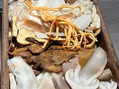 -野·大山里野生菌石锅土鸡(益田假日店)