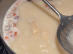 -尚尚仙·酸汤猪手·猪肚鸡火锅(华联万柳购物中心店)