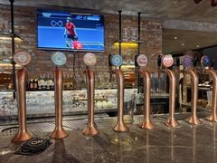 -BOURBON 玻本美式餐厅酒吧(虹桥新天地店)