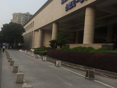 门口-元一希尔顿酒店·禅自助餐厅·啤酒花园