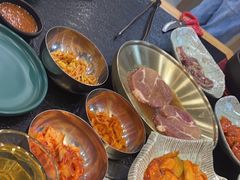-臻牛烤肉