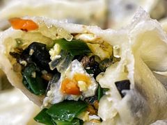 -金城包子牛肉灌汤包(台东四路店)