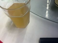 -刘姐啤酒鱼民族演艺餐厅(西街总店)