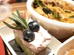 -W COLLECTIVE  DESSERT SHOP