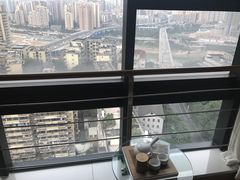 -全季酒店(重庆李子坝牛角沱地铁站店)