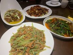 鱼香肉丝-万重锦·人文川菜馆(骡马市店)