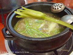 -菌之家·专业纯野生菌火锅·特色炒菌