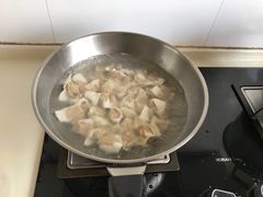 -周震馄饨