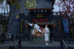 -芭莎视觉婚纱摄影(花溪店)