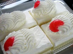 -红宝石·鲜奶小方·海派西点房(南丹店)