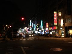 -六合夜市