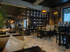 大堂-Local泰莲庭(虹鳟鱼店)
