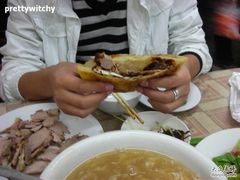 0-79d7-2-180x130z0-李连贵熏肉大饼(宁山中路店)