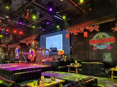 -喜鹊音乐酒馆(西街店)